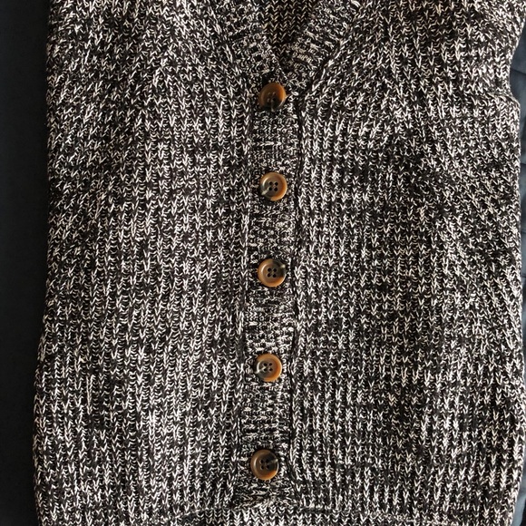 NWOT Gap Black/White Knit Buttoned Sweater Cardigan - Picture 2 of 3